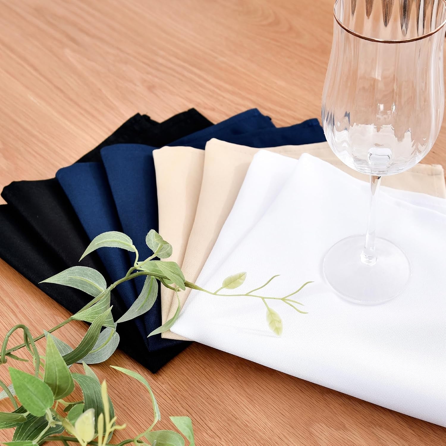 set-of-4-black-cloth-napkins-17-x-17-inches-solid-washable-polyester-dinner-napkins-with-hemmed-edges-for-dinners-parties-weddings-banquets-events-table-decoration