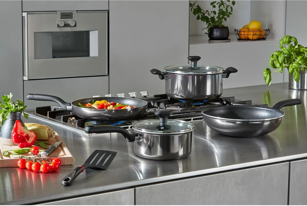 tefal-d52619-resist-wok-pan-safe-titanium-non-stick-coating-thermal-signal-temperature-indicator-not-suitable-for-induction-cookers-easy-cleaning-flame-protect-technology-black-28-cm