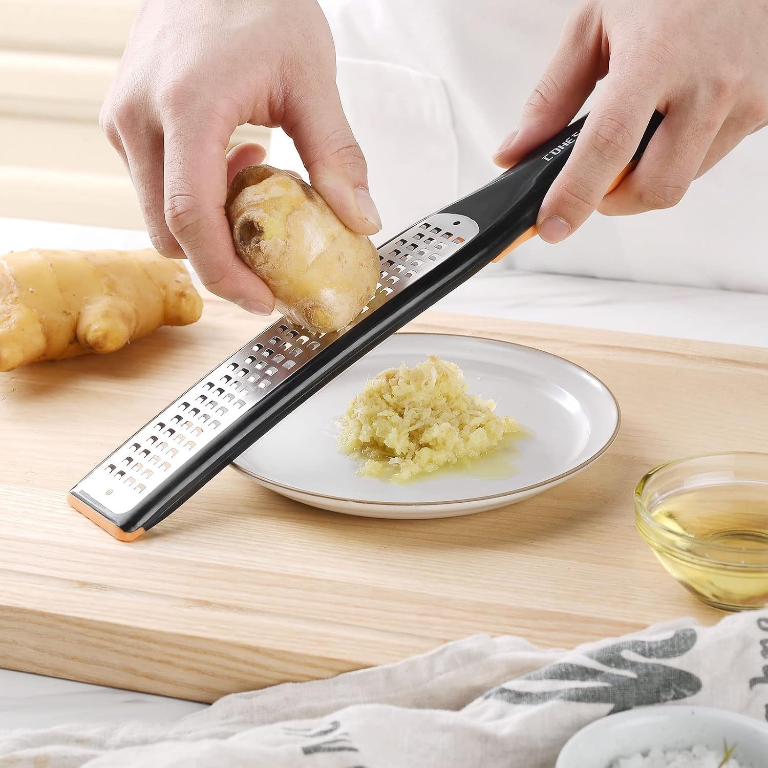 etched-zester-grater-set-of-2-kitchen-zester-tool-for-lemon-cheese-garlic-ginger-nutmeg-chocolate-fruits-vegetables-sharp-premium-stainless-steel-blade-with-protective-cover