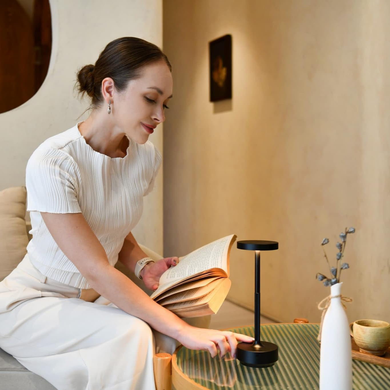 rechargeable-cordless-table-lamp-with-5000mah-battery-ip54-waterproof-led