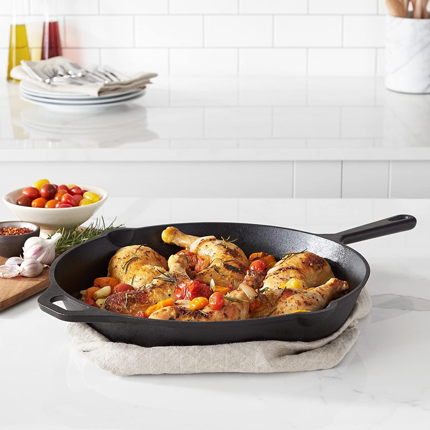pre-seasoned-cast-iron-skillet-oven-safe-even-heating-heat-distribution-stove-compatible-heavy-duty-15-inch-black