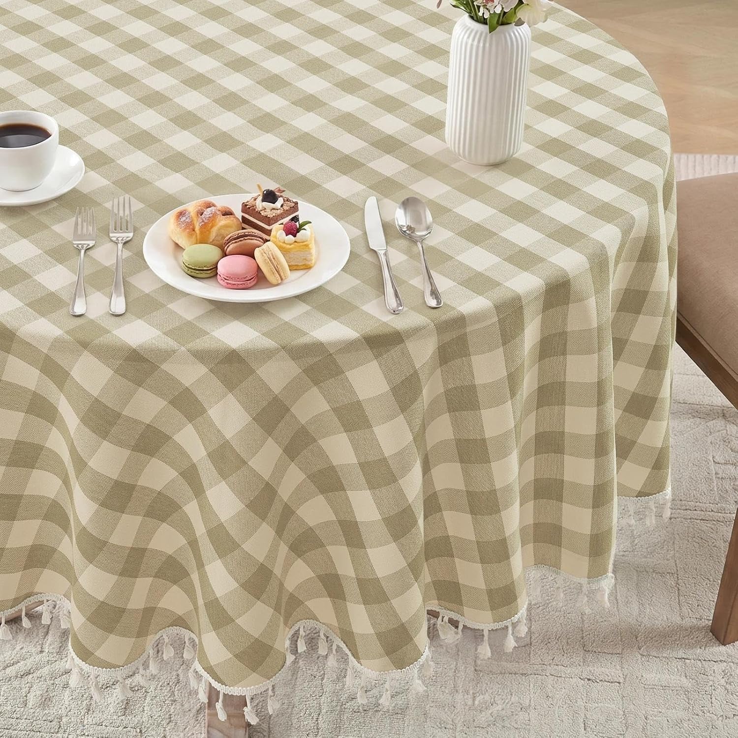gingham-tassel-70-inch-round-tablecloth-beige