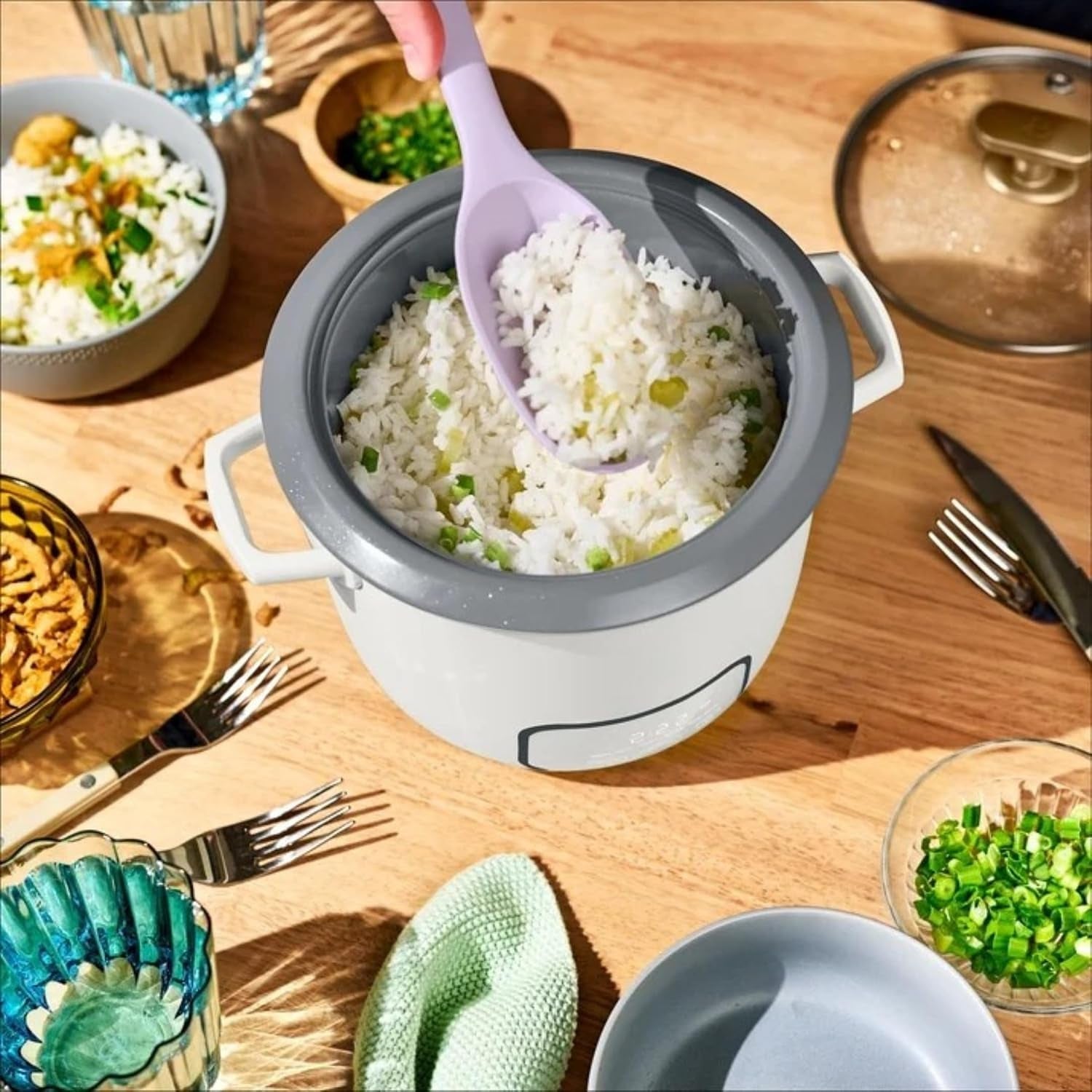 wonderful-electric-rice-cooker-6-cup-cooked-3-cup-uncooked-ceramic-nonstick-touch-display-keep-warm-2-hrs-4-presets-glass-lid-white-icing