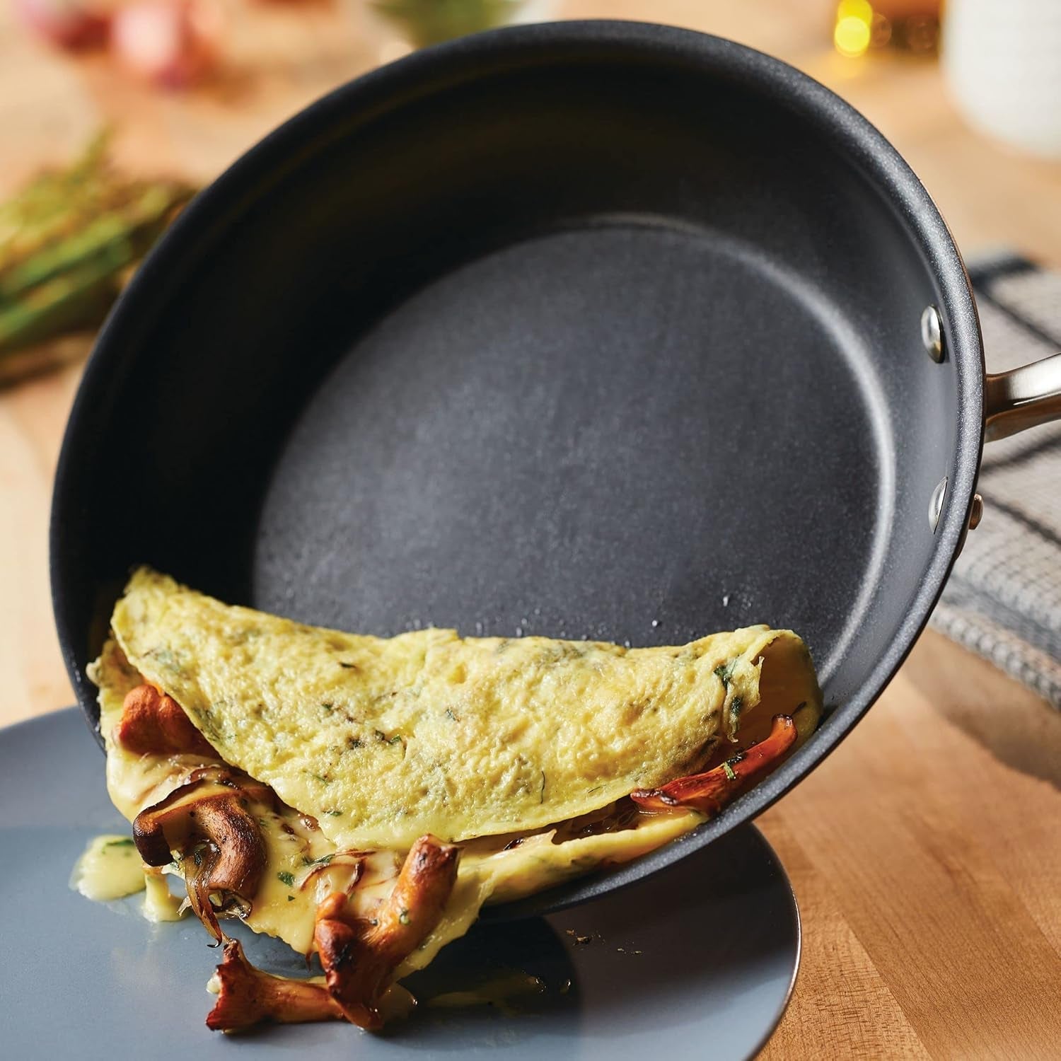 advanced-hard-anodized-nonstick-deep-frying-pan-with-lid-non-stick-pan-12-inch-bronze