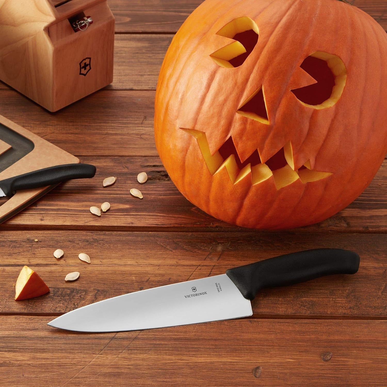 victorinox-swiss-classic-8-inch-chefs-knife-with-straight-edge-blade-and-black-handle