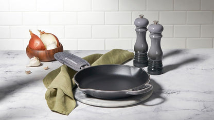 Le Creuset Salt Mill, 8" X 2 1/2", Riviera8