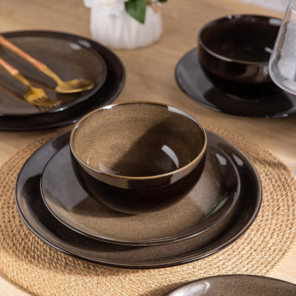 ceramic-dinnerware-sets-for-6-18pcs-porcelain-plates-and-bowls-set