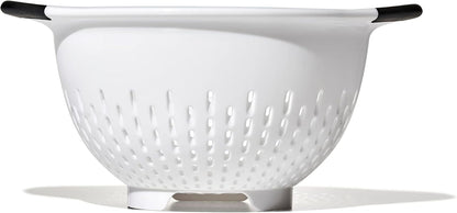OXO Good Grips Plastic Strainer - 3 Qt Capacity, White | for Pasta and Vegetables, Colander, Non-Slip Feet, Soft Handles, Dishwasher Safe, Stable Draining3