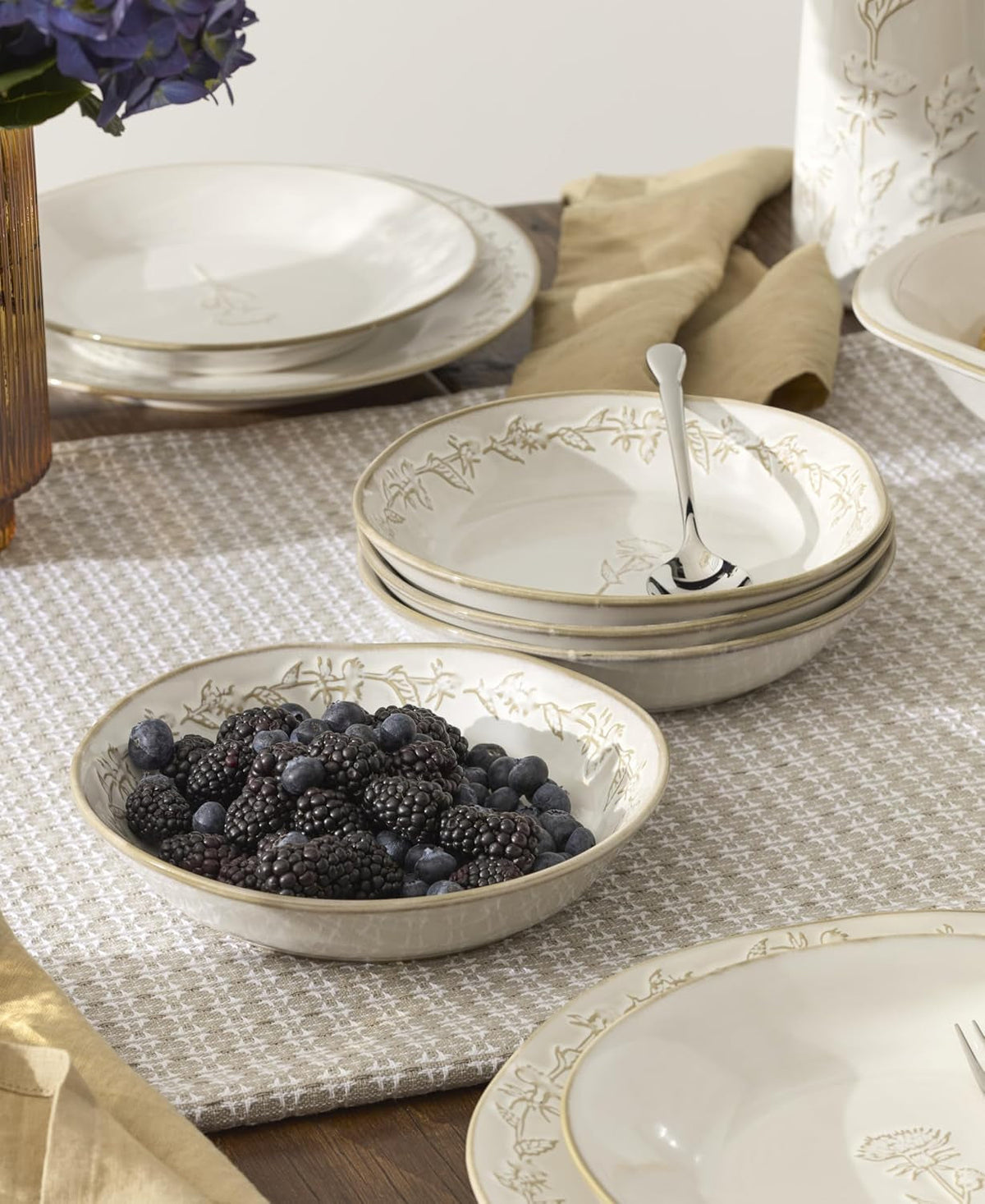 homespun-stoneware-16-piece-dinnerware-set-for-4