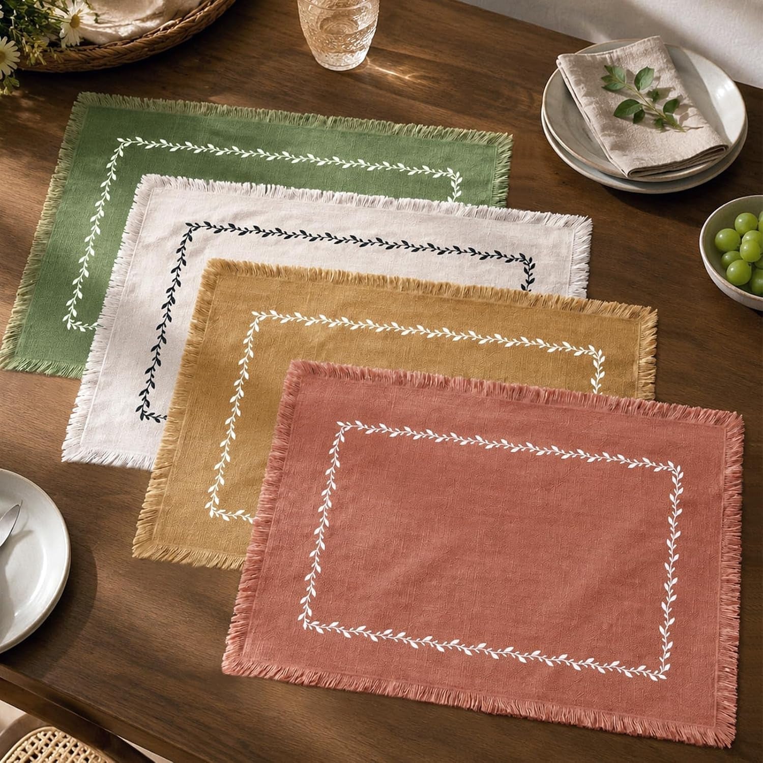set-of-4-fall-placemats-with-fringe-edge-embroidery-table-mats