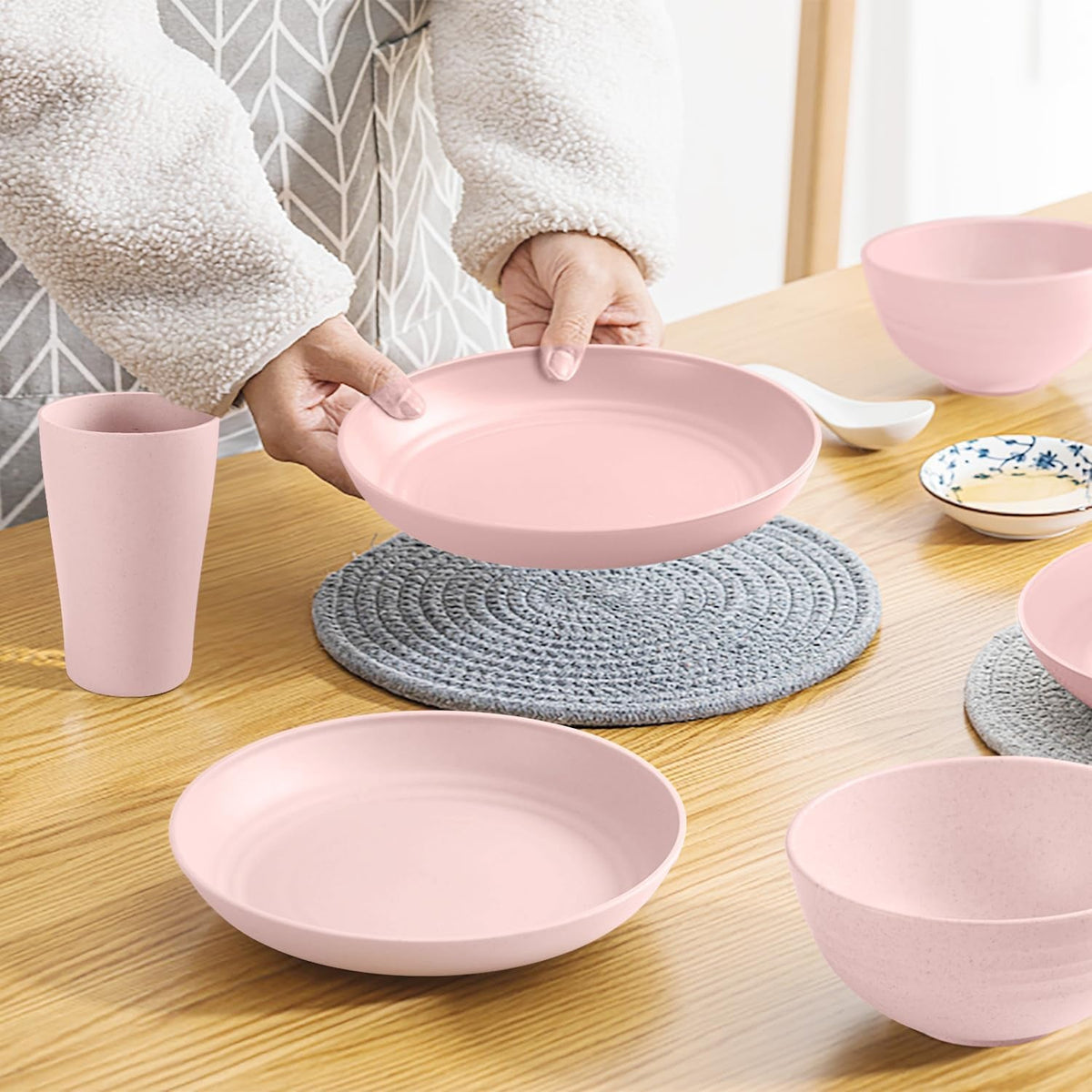 32-piece-plates-and-bowls-sets-for-8-pink-kitchen-dinnerware-sets