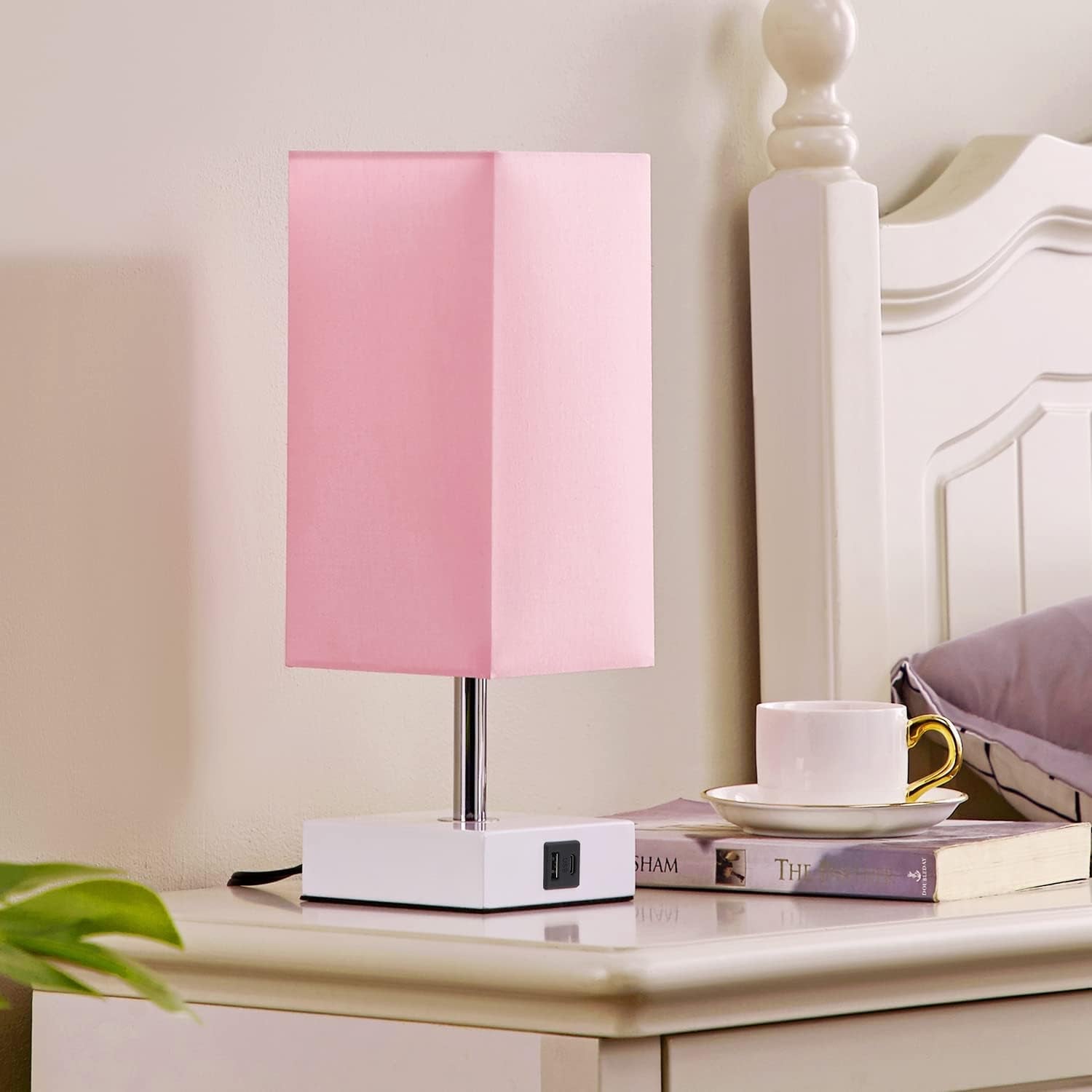 pink-touch-table-lamp-for-bedroom-dimmable-usb-c-a-girls-bedside-lamp