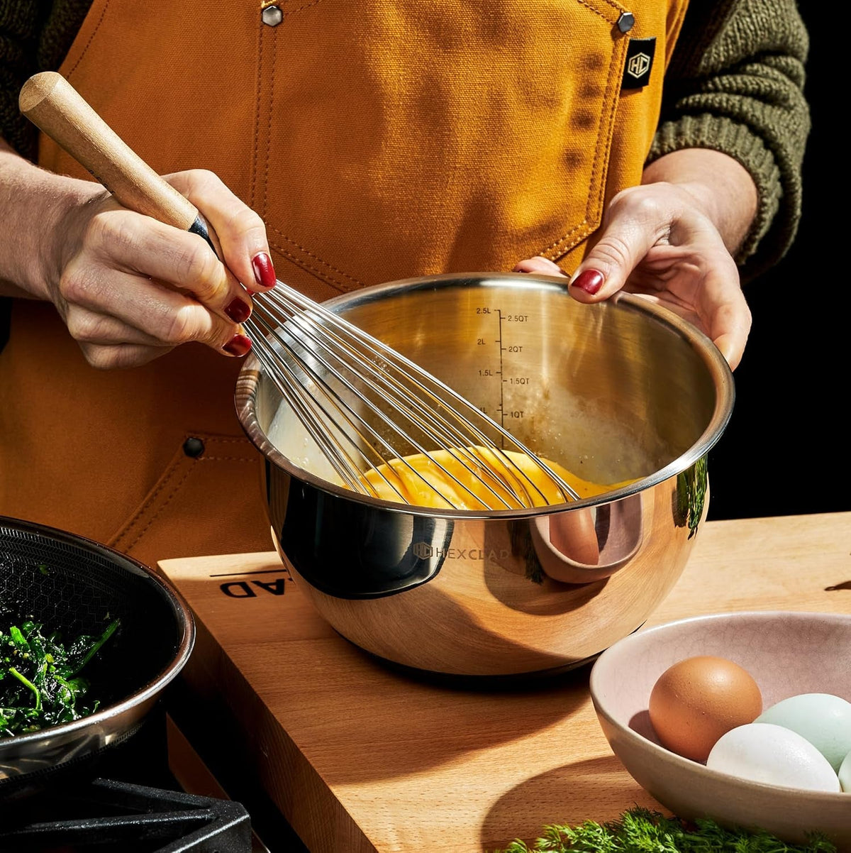 hexclad-3-piece-stainless-steel-mixing-bowl-set-with-vacuum-seal-lids