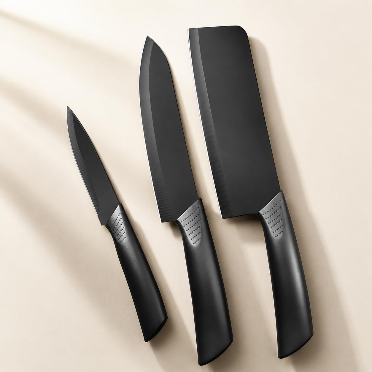 7pcs-kitchen-knife-set-5-black-stainless-steel-knives-with-sheaths-cutting-board-and-a-knife-block-stainless-steel-kitchen-knives-with-pp-ergonomic-handle