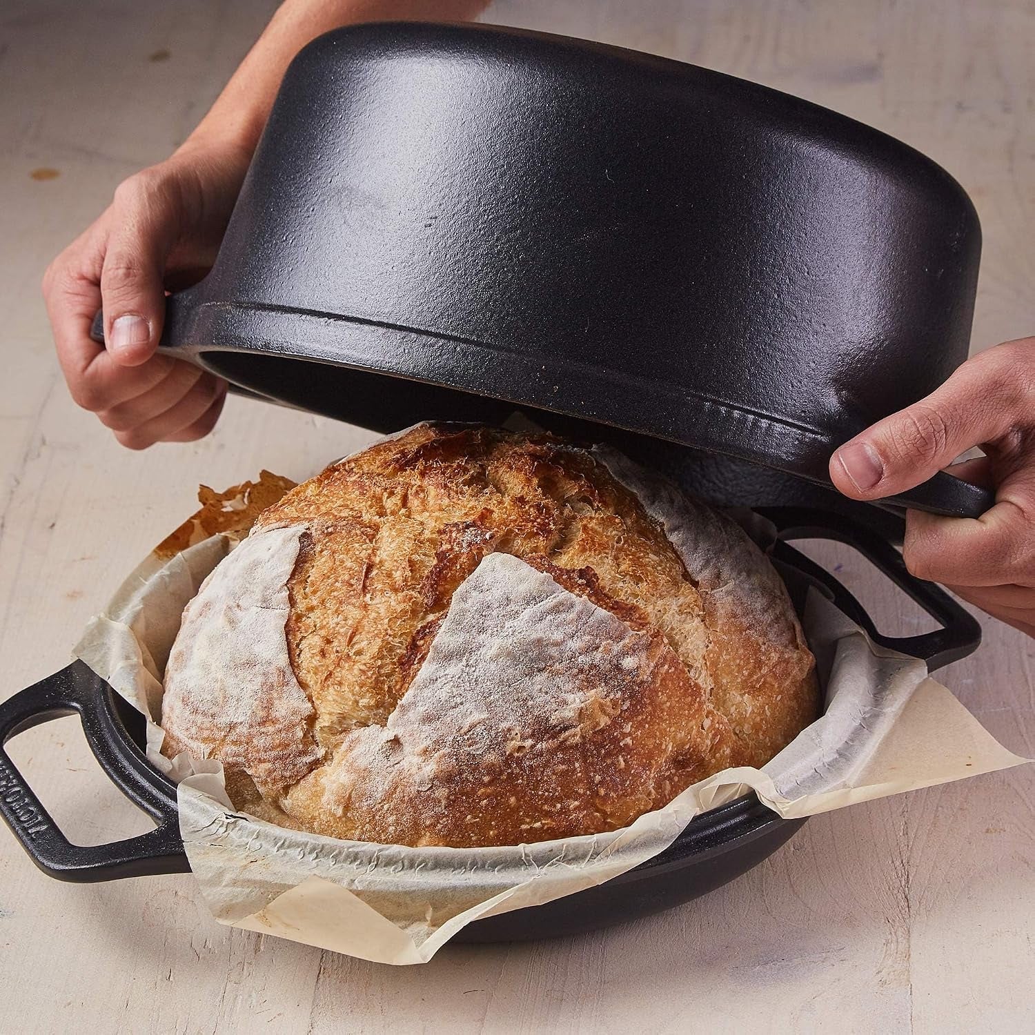 6-quart-cast-iron-combo-cooker-combination-dutch-oven-and-skillet-made-in-colombia-2-piece-set
