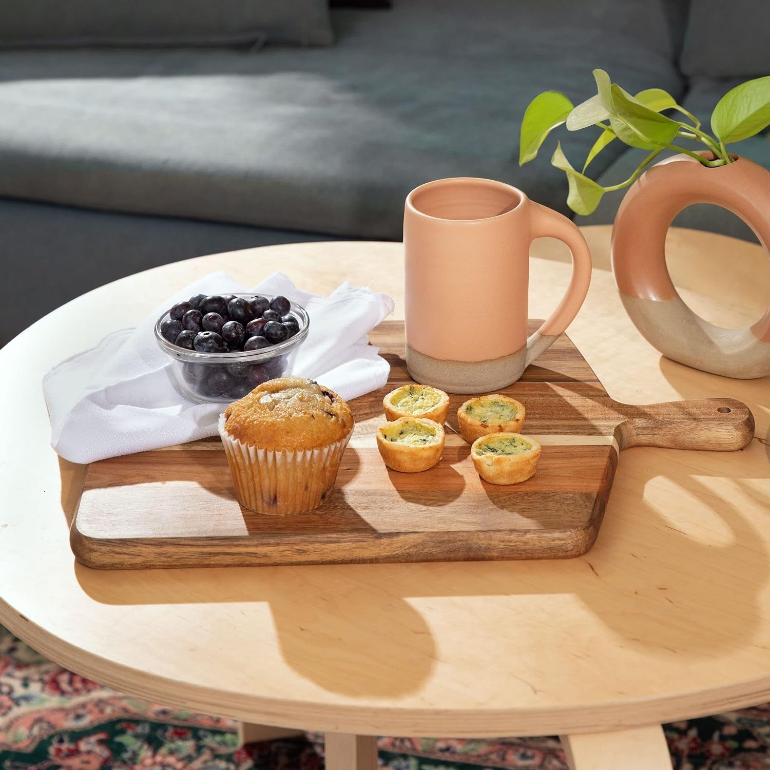 acacia-wood-cutting-board-and-chopping-board-with-handle-for-meat-cheese-board-vegetables-bread-and-charcuterie-decorative-wooden-serving-board-for-kitchen-and-dining-room-large-17-x-13