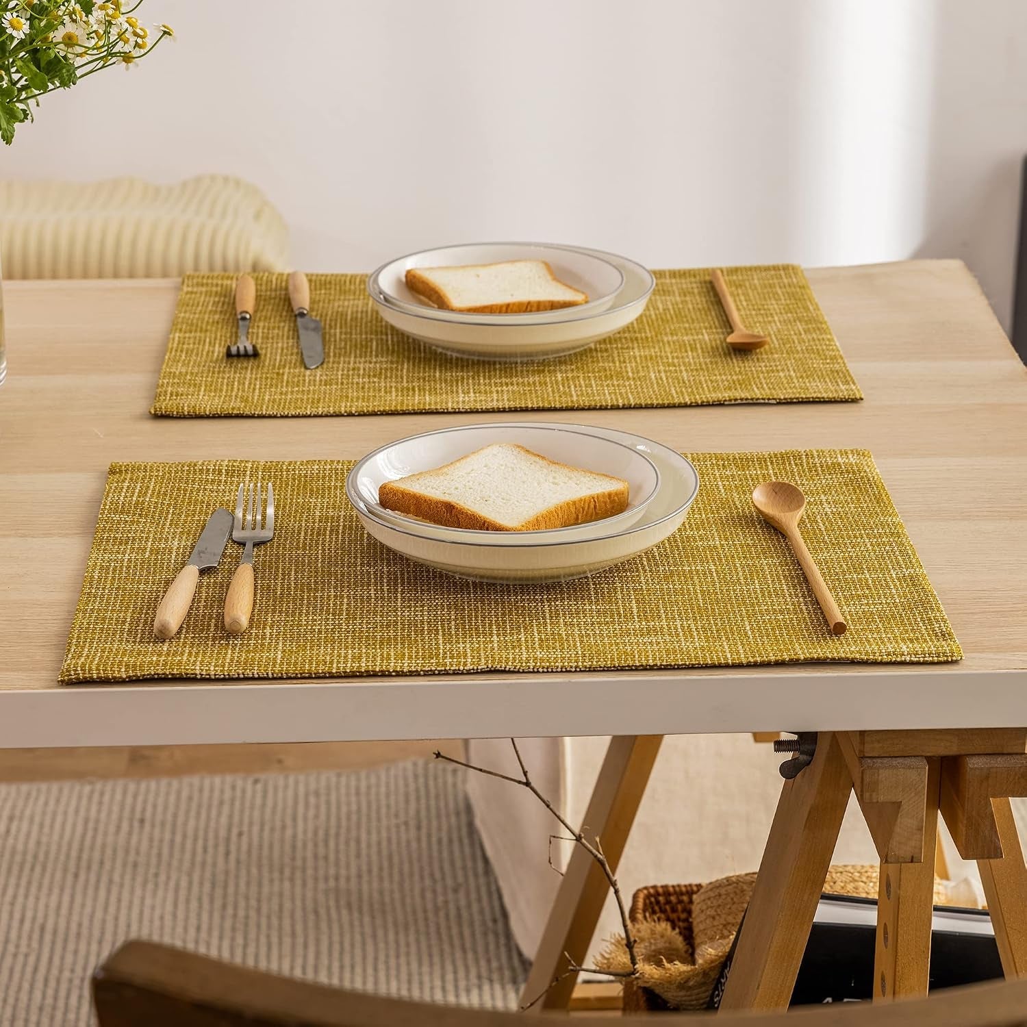 kevin-textile-burlap-linen-placemats-set-of-6-heat-resistant-dining-table-place-mats-washable-kitchen-table-mats-for-dinning-party-holiday-indoor-outdoor-13-x19-inches-honey-yellow