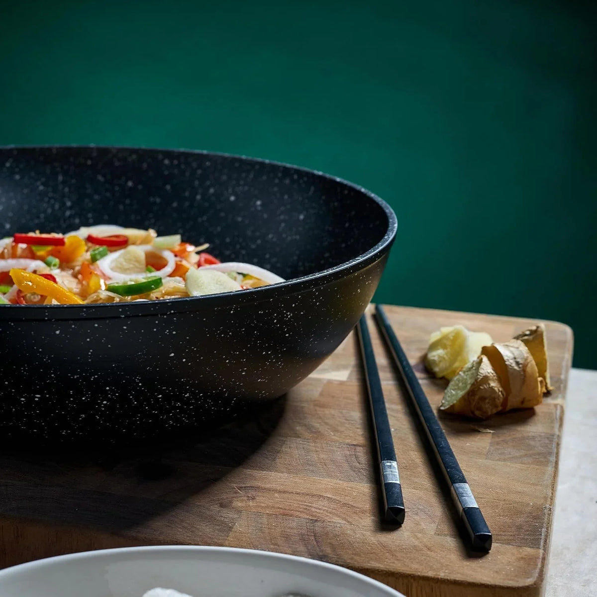 28cm-non-stick-wok-black
