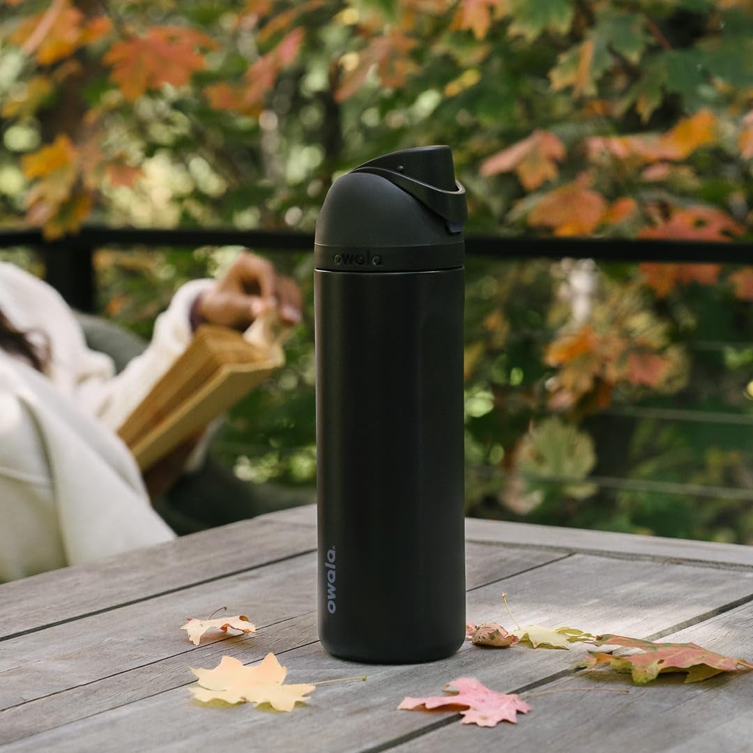 owala-freesip-stainless-steel-water-bottle-24-oz-very-very-dark