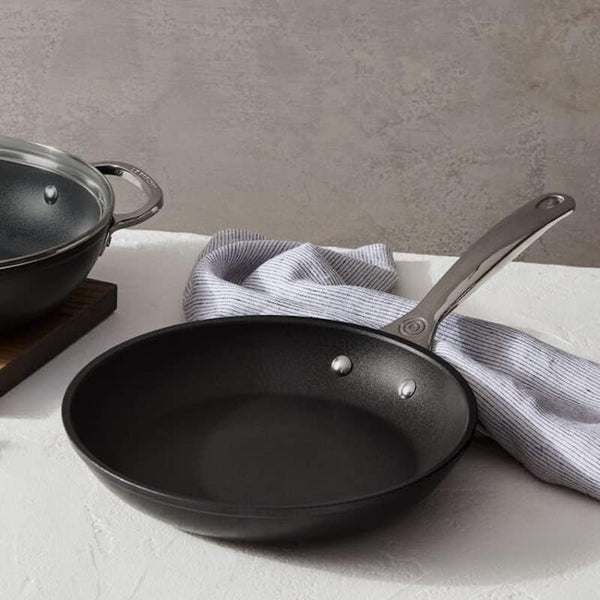 Le Creuset Toughened Non-Stick PRO Cookware Set, 3Pc. | 9.5” Fry Pan and 2.5 Qt. Braiser with Glass Lid3
