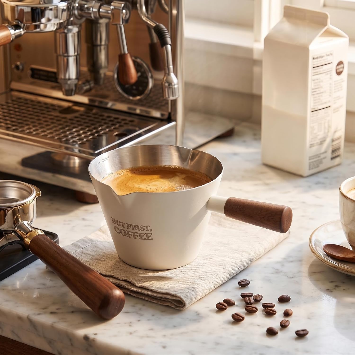 espresso-measuring-cup-with-handle-dv-6-8oz-200ml-stainless-steel-espresso-cups-with-walnut-wood-handle-double-spouts-cream-white-coffee-measuring-cup
