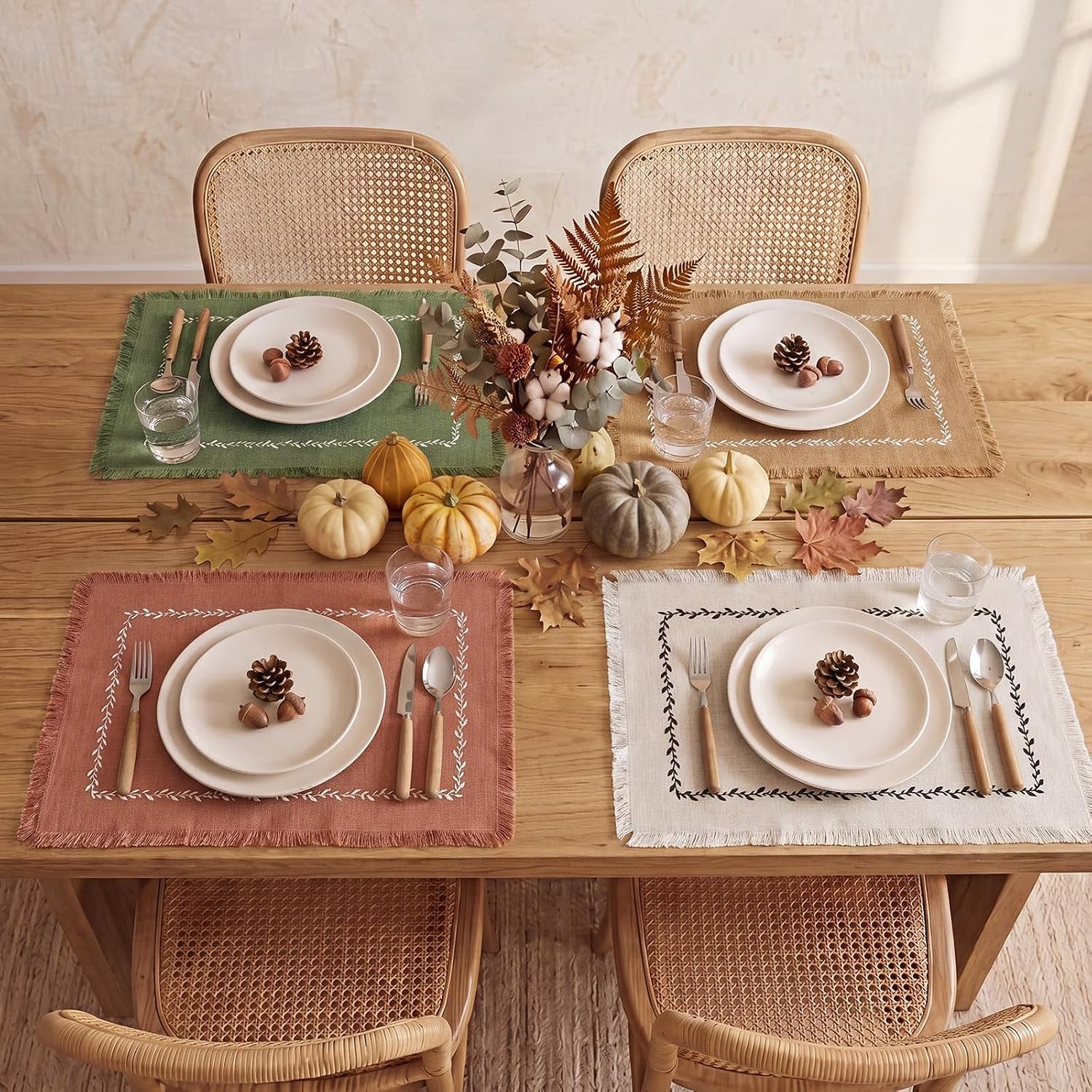 set-of-4-fall-placemats-with-fringe-edge-embroidery-table-mats