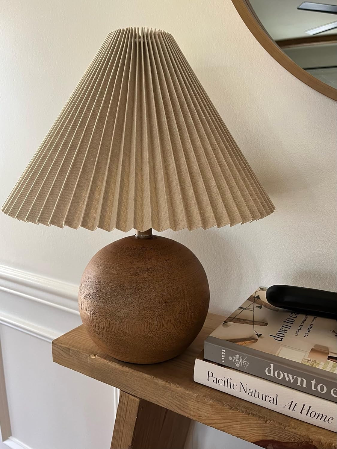 aksel-sphere-table-lamp-coastal-17-25-brown-wood-finish