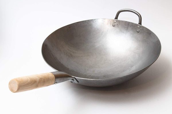 Traditional Hand Hammered Chinese Carbon Steel Wok with Wooden and Steel Helper Handle (14 Inch, round Bottom Pow Wok Pan) / 731W884