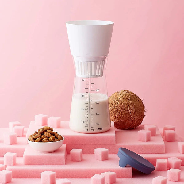 Chef’N Nut Milk Maker with Glass Carafe – Make Homemade Almond, Oat, Hazelnut, Soy, Coconut Milk – Includes Mesh Filter, Spill-Proof Lid, Recipe Book – Easy to Use, Dishwasher Friendly5