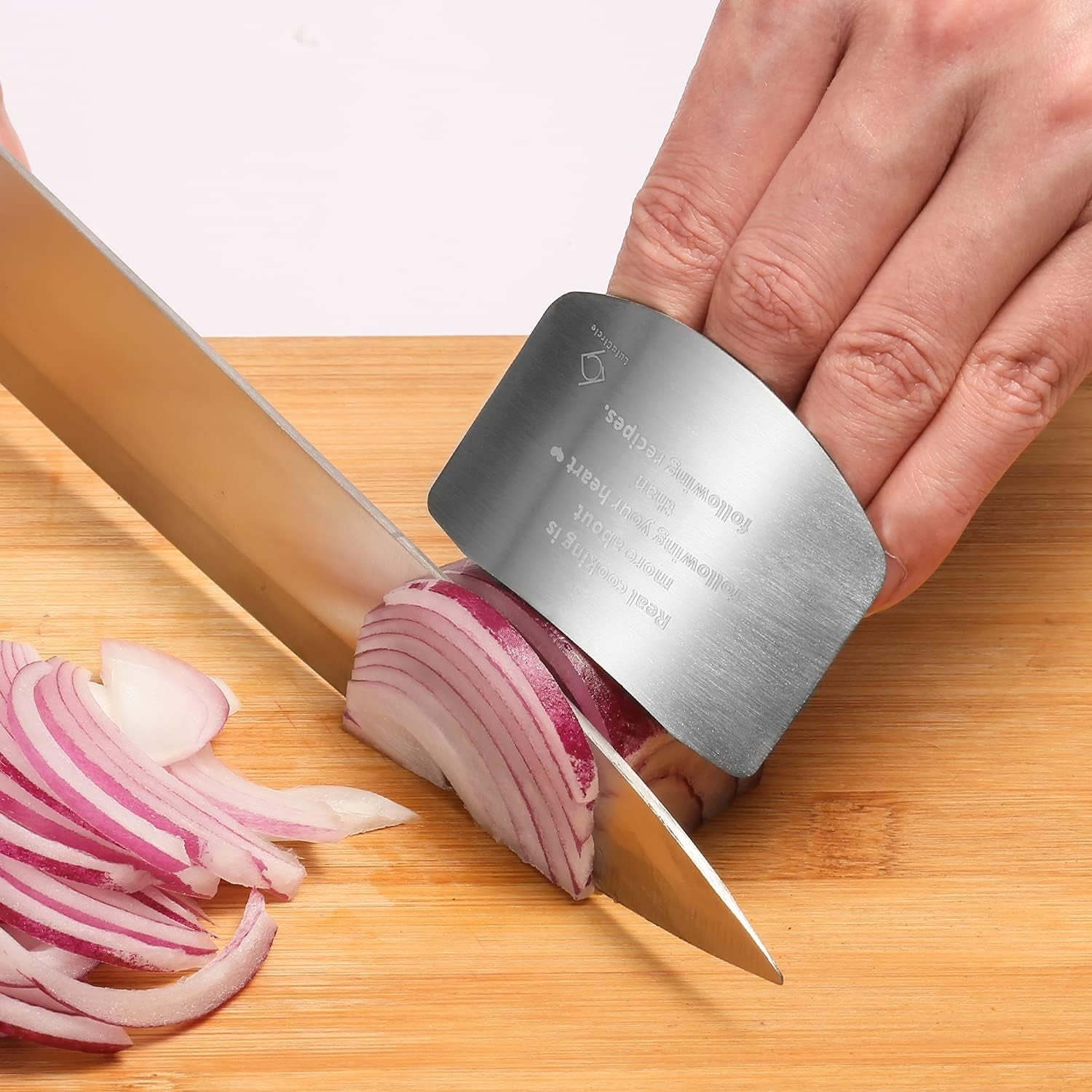 finger-guards-for-cutting-stainless-steel-finger-guard-for-cutting-food-finger-protectors-finger-protector-avoid-hurting-when-slicing-and-dicing-2-pieces