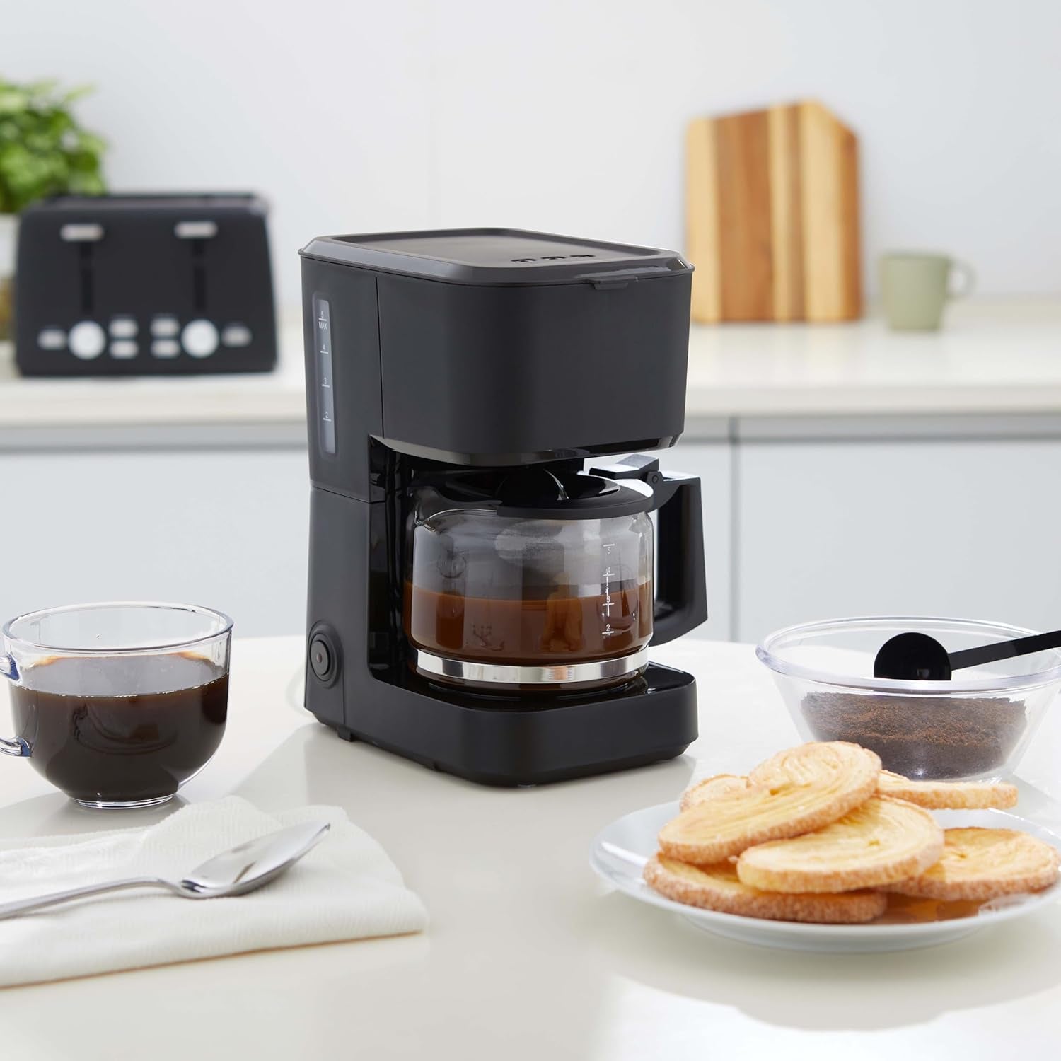 5-cup-drip-coffee-maker-with-glass-coffee-pot-0-8-qt-auto-shut-off-auto-pause-removable-filter-basket-matte-black