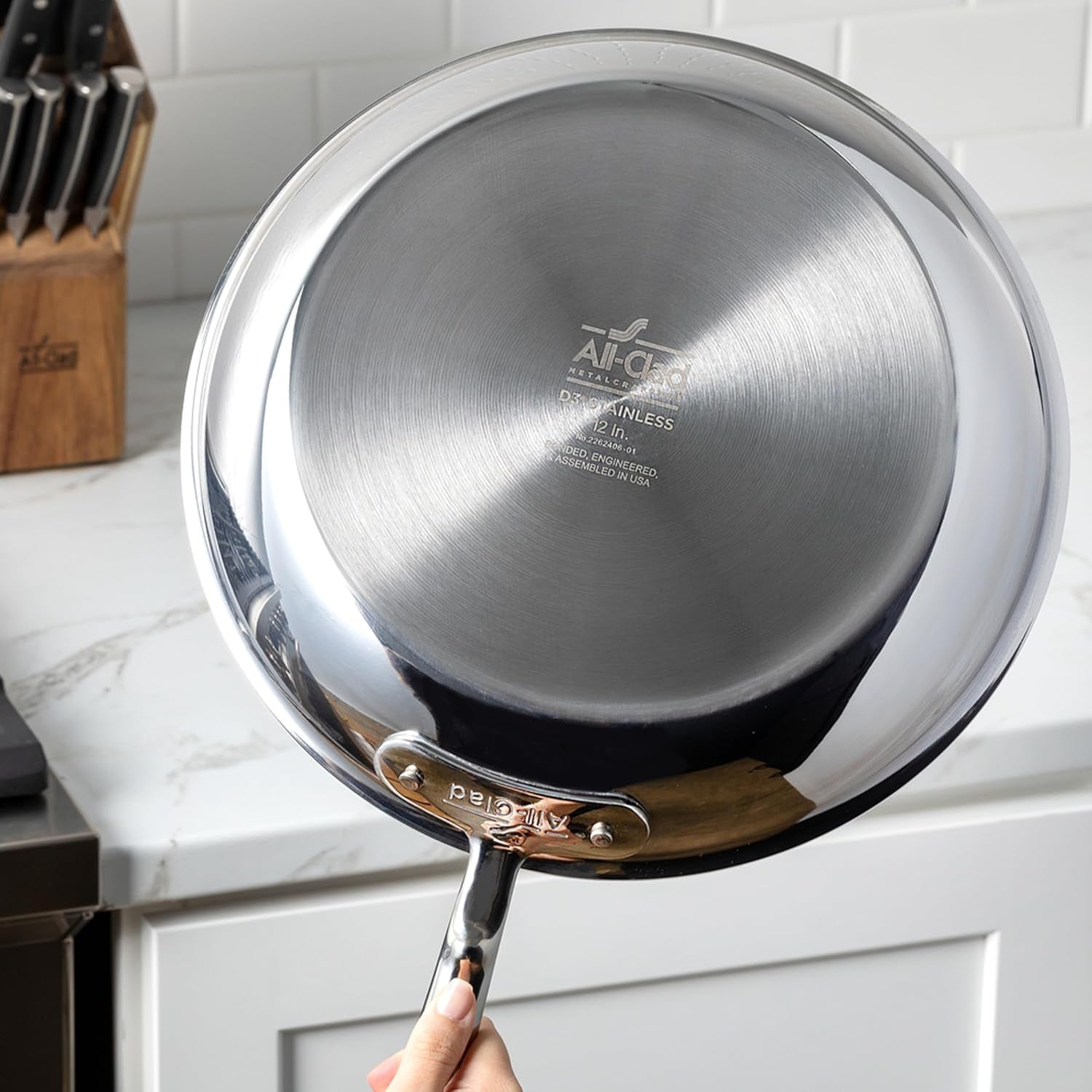 all-clad-d3-stainless-steel-3-quart-sauce-pan-with-lid-made-in-the-usa-the-original-bonded-professional-cookware-oven-safe-induction-compatible