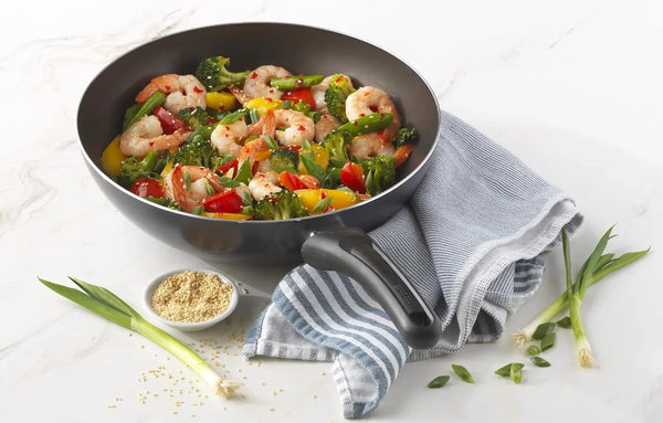 Everyday Nonstick 11-Inch Stir Fry Pan, Deep Walled Skillet for Easy Mixing, Even-Heating Aluminum Wok, Ergonomic Handle, Charcoal Silicone Lacquer, Black Frying Pan2