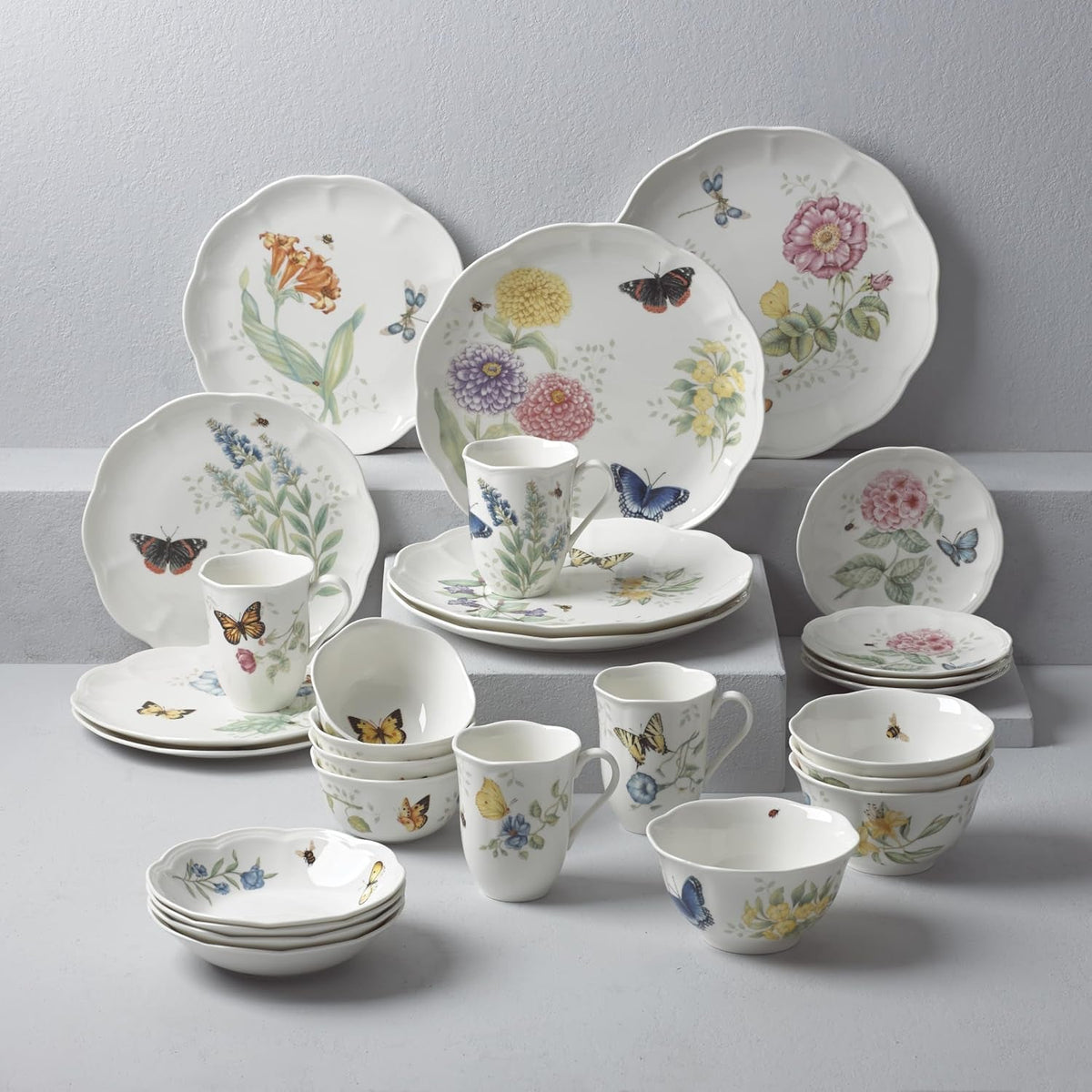 butterfly-meadow-porcelain-28-piece-dinnerware-set-for-4