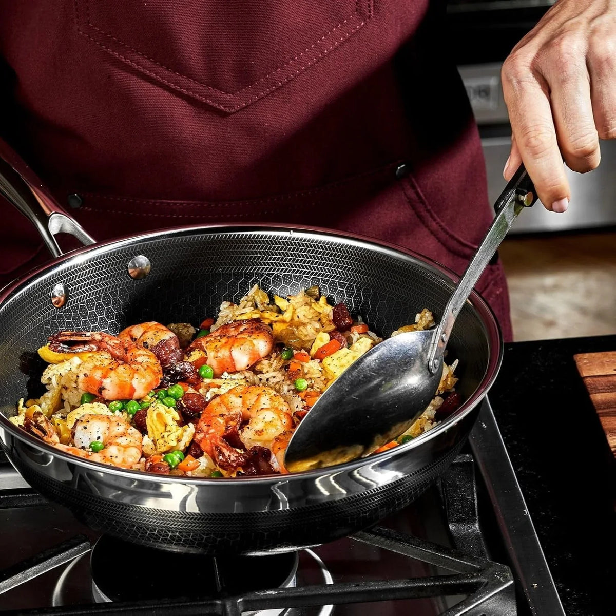 hexclad-10-hybrid-nonstick-wok-dishwasher-and-oven-safe-induction-ready-stay-cool-handles-dishwasher-and-oven-safe-up-to-900-f-compatible-with-all-cooktops