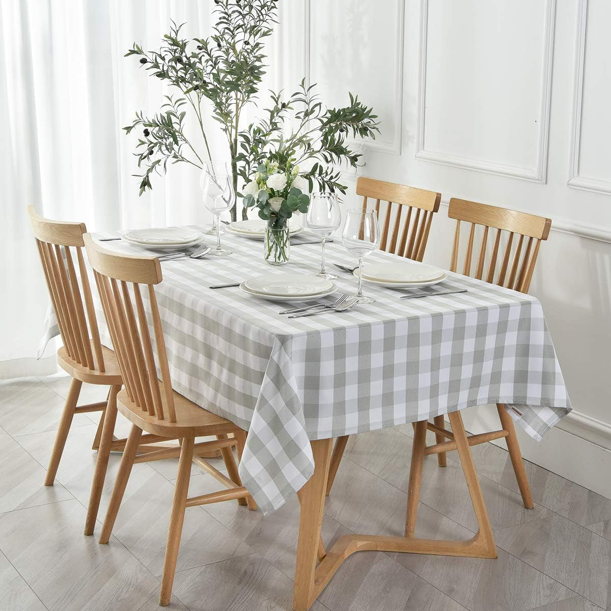 rectangle-checkered-tablecloth-waterproof-spillproof-wrinkle-resistant-buffalo-plaid-heavy-weight-table-cloth-gingham-table-cover-for-outdoor-and-indoor-use-52-x-70-inch-grey-and-white