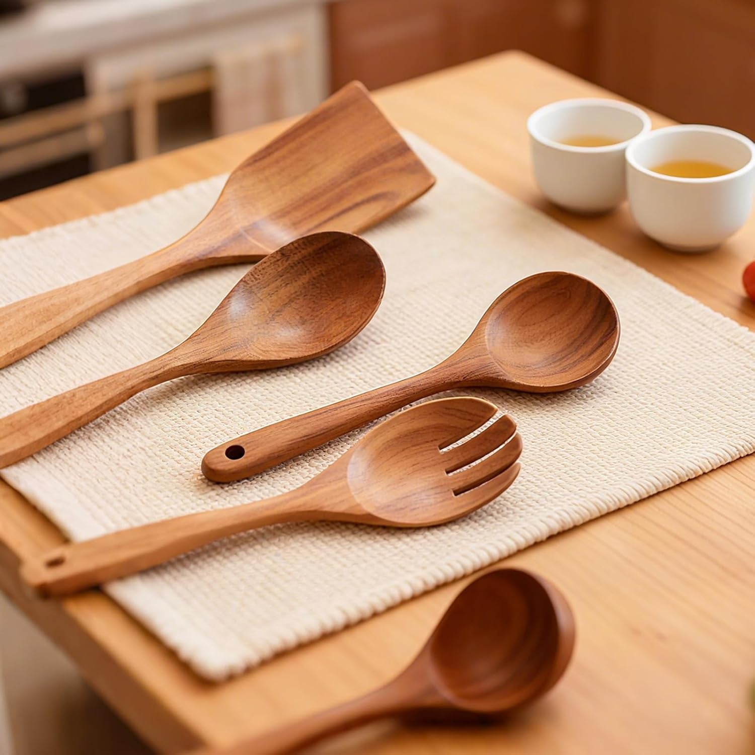 7-piece-wooden-non-stick-kitchen-utensil-set-natural-teak-wood-kitchen-pan-toolset-wooden-cooking-spatula-spoon-salad-fork-set-scratch-resistant-cookware-toolset-easy-to-clean