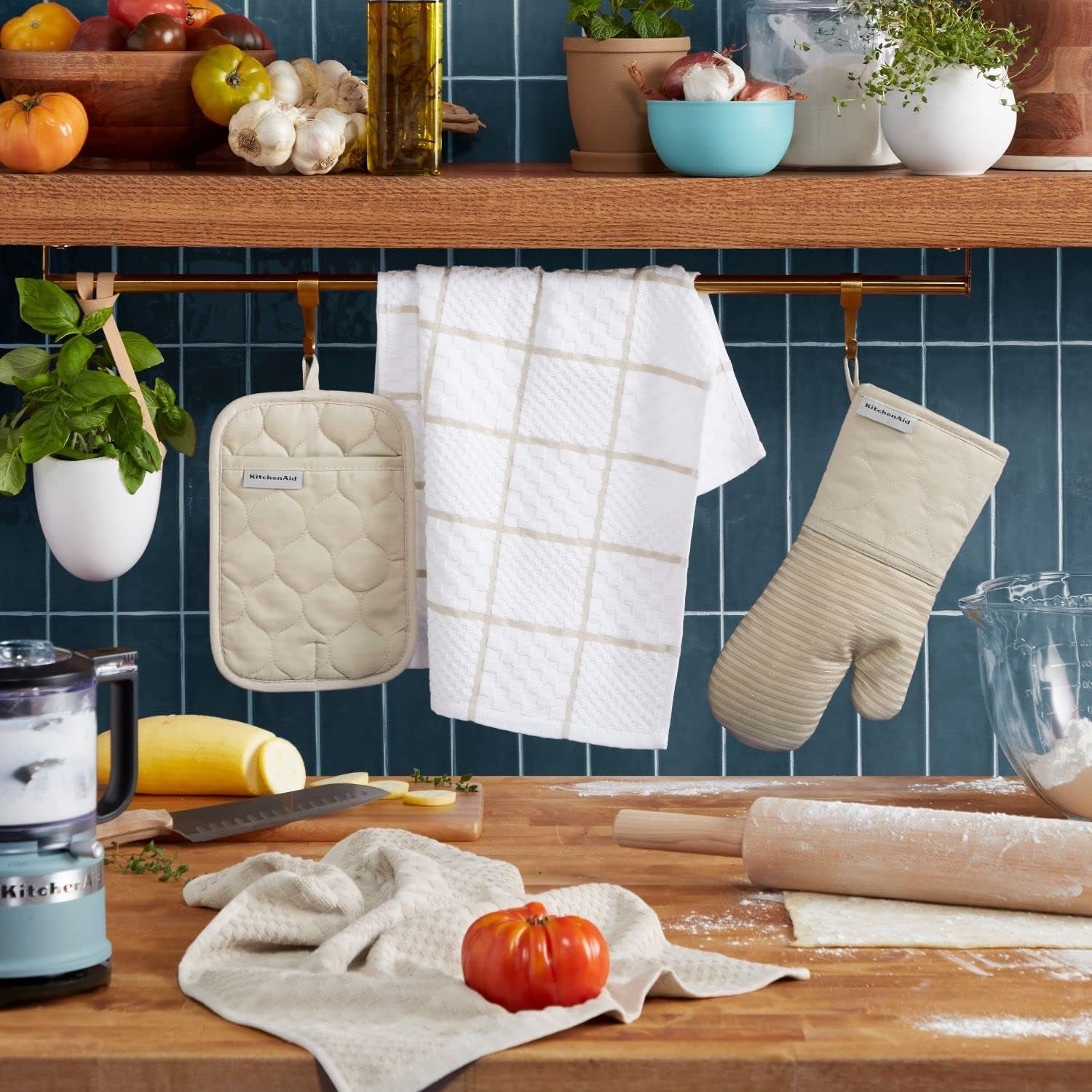 quilted-cotton-terry-cloth-oven-mitt-pot-holder-kitchen-towel-4-pack-set-heat-resistant-silicone-grip-16x26-7x13-7x10-milkshake-tan