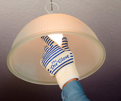 The  - Superior Heat & Flame Hand Protection - Pack of 1 Oven Mitt6
