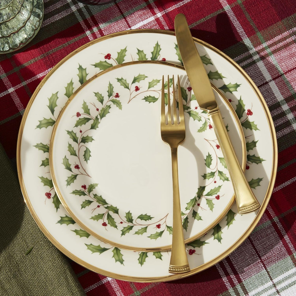 holiday-christmas-porcelain-18-piece-dinnerware-set-for-6