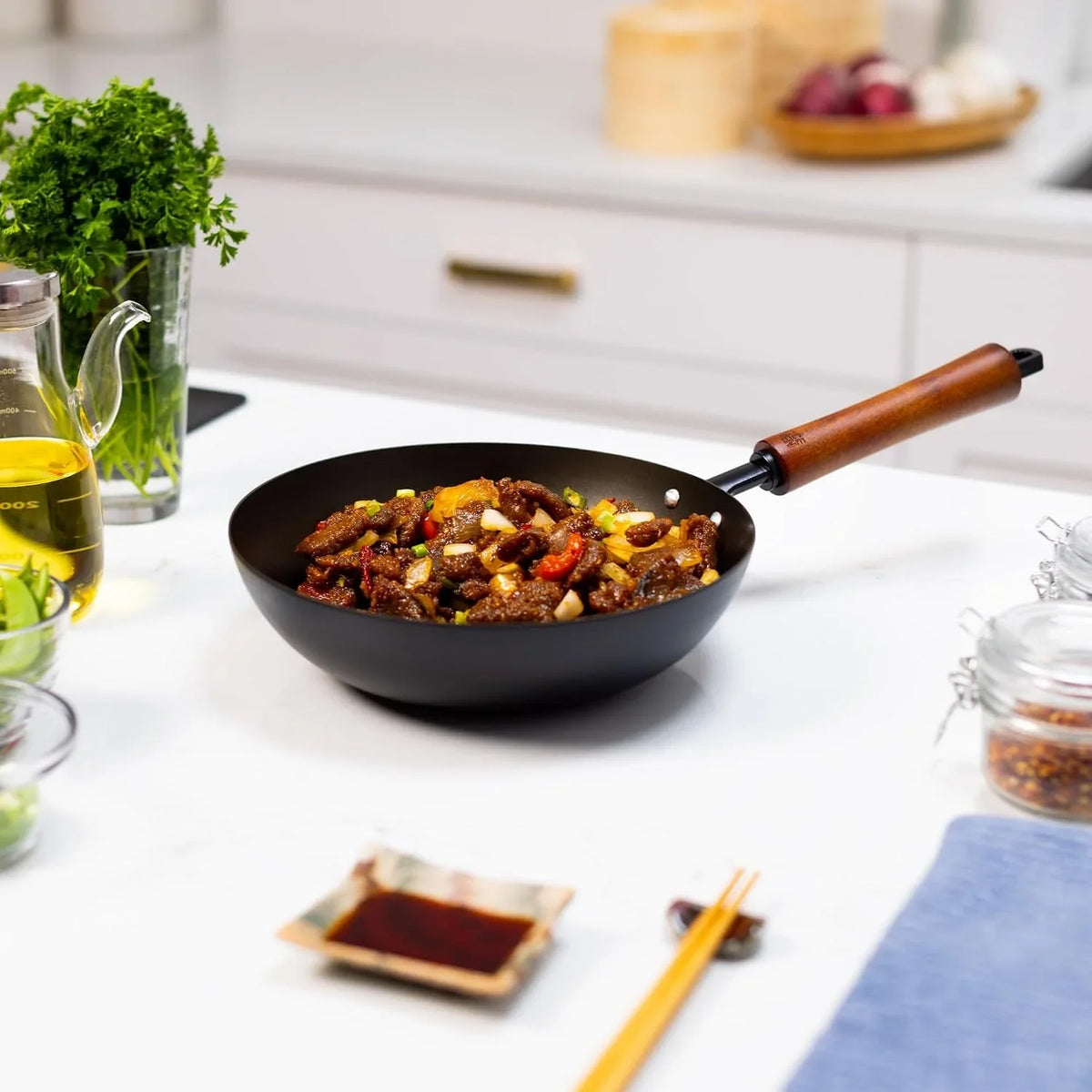 joyce-chen-classic-series-9-5-inch-preseasoned-carbon-steel-stir-fry-pan