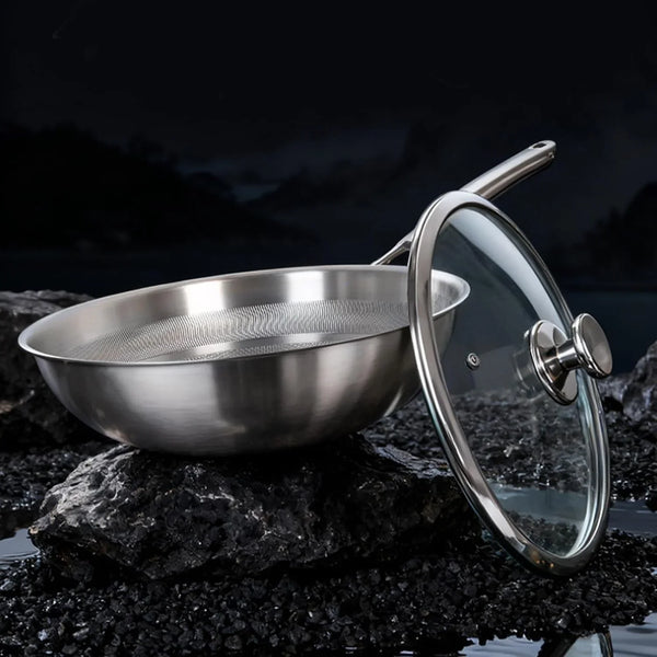 Titanium Hammered Wok with Lid, Pure, No Coating Non-Stick Titanium Pans for Cooking, Flat Bottom Wok, Ultra-Durable, Scratch-Resistant, Compatible with All Cooktops,12.6In7