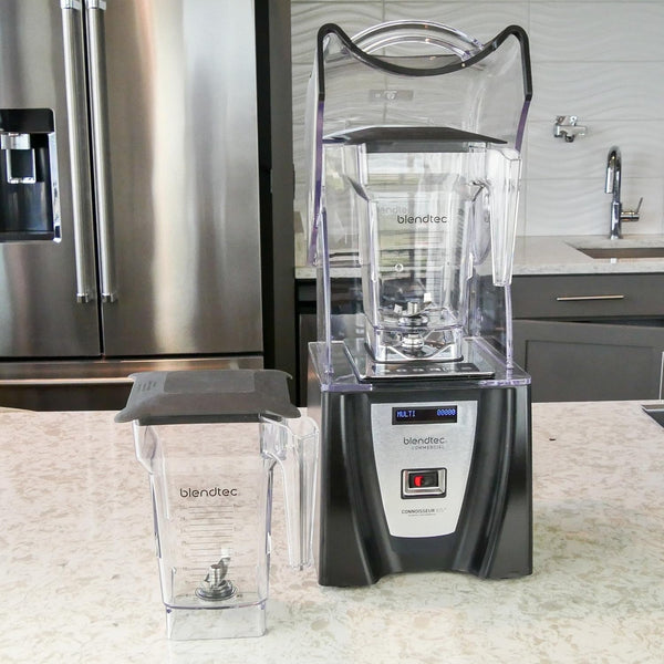Commercial Connoisseur 825 Blender + 2 Fourside Jars2