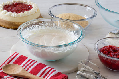 Smart Essentials 4-Quart Glass Mixing Bowl2