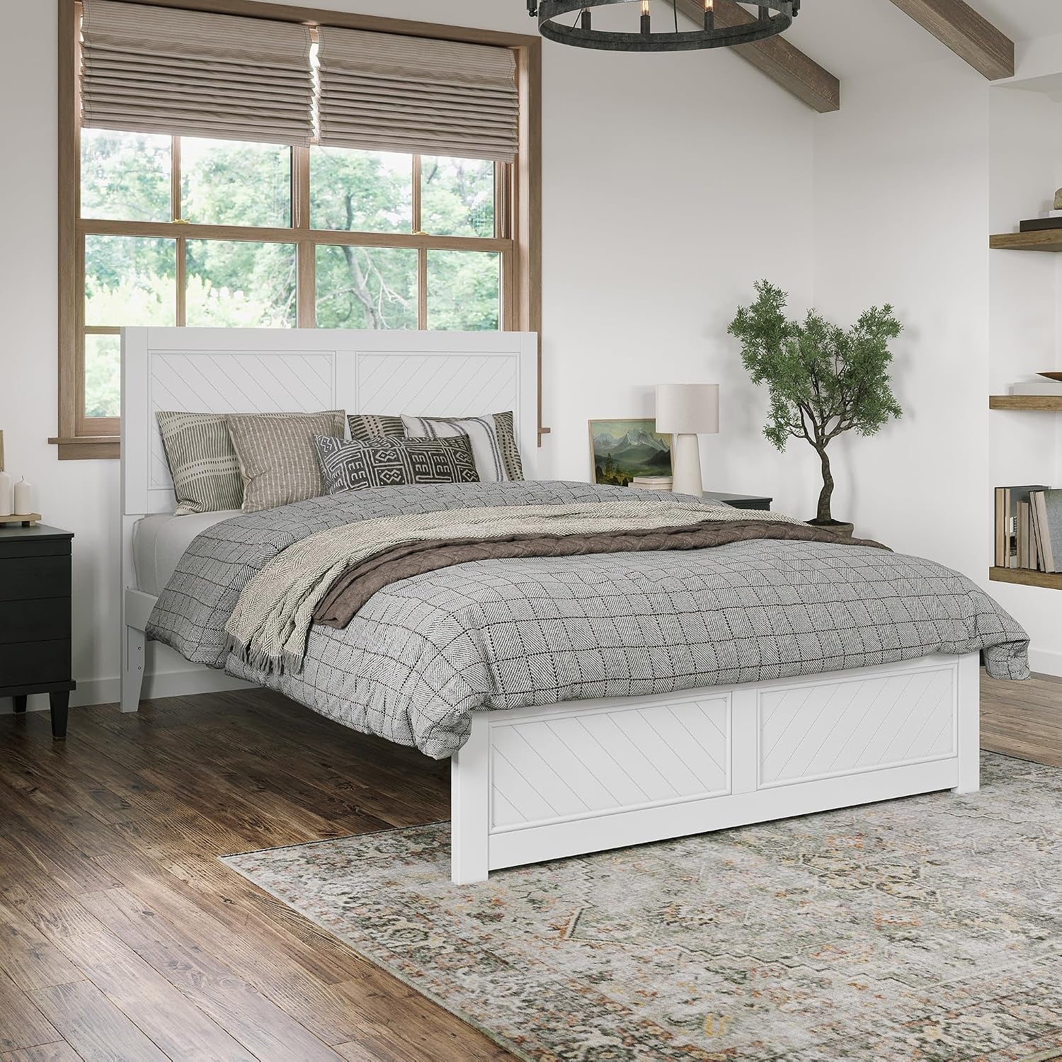 canyon-queen-platform-bed-with-matching-footboard-white