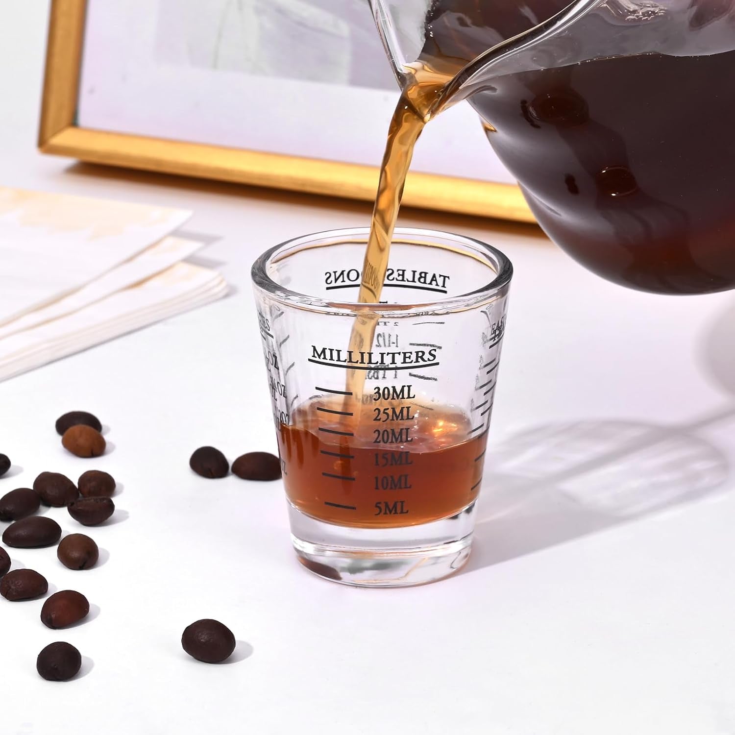 measuring-cup-with-measuring-line-1-oz-30-ml-measuring-cup-with-ounces-and-milliliters