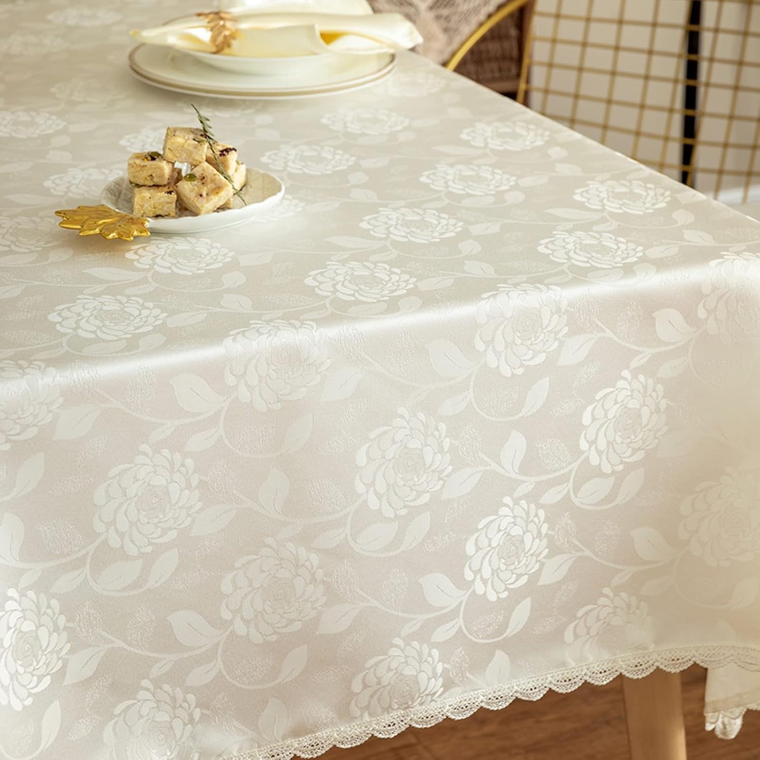 textured-tablecloth-waterproof-spillproof-lace-trim-rectangle-jacquard-fabric-table-cloth-kitchen-dinning-tabletop-decoration-round-table-cover-for-outdoor-use-55-x-70-inch-ivory-white