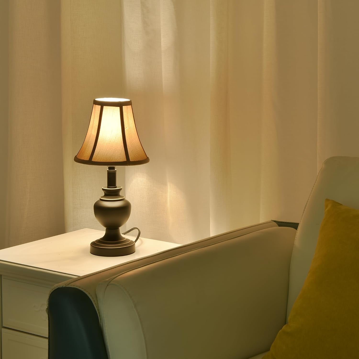 traditional-table-lamp-desk-lamp-for-living-room-with-fabric-shade