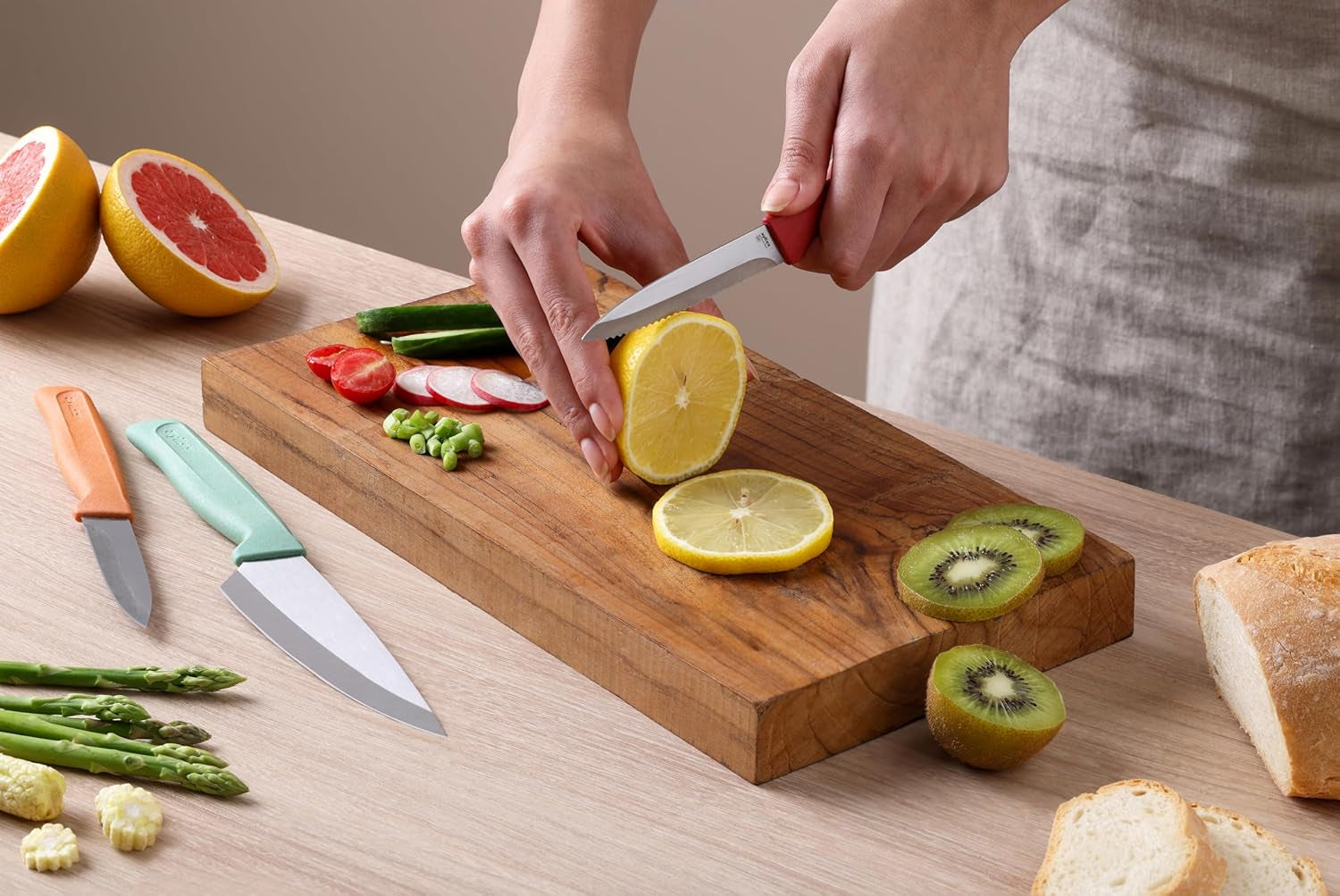 classic-3-piece-knife-set-sharp-stainless-steel-non-slip-soft-grip-handles-3-x-professional-kitchen-knives-with-protection-covers-dishwasher-safe