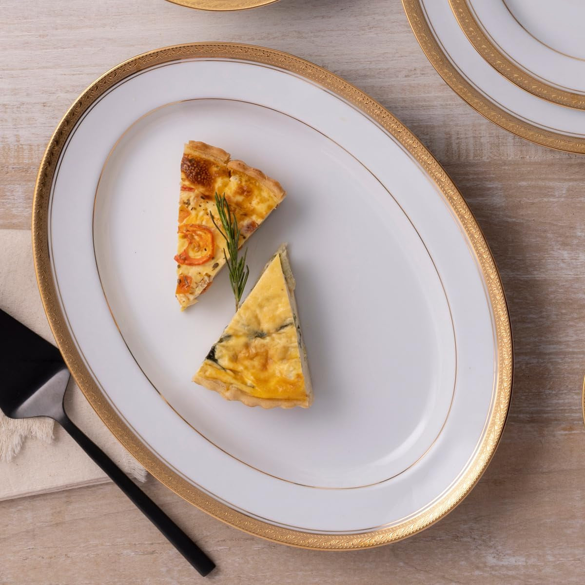 crestwood-gold-50-piece-set-service-for-8-in-white